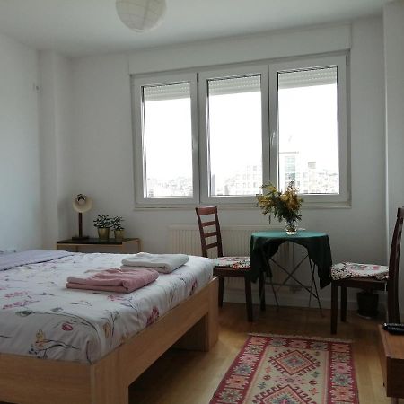 Super Central & Panoramic Nick'S Apartment 普里什蒂纳 外观 照片